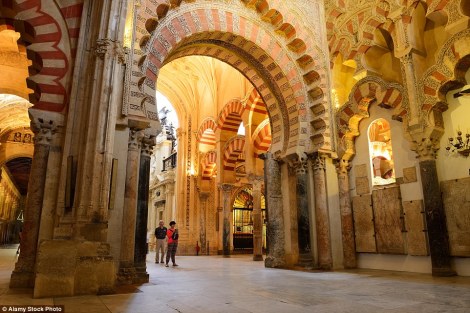 2f1447bf00000578-3347216-image-a-1_1449318932534